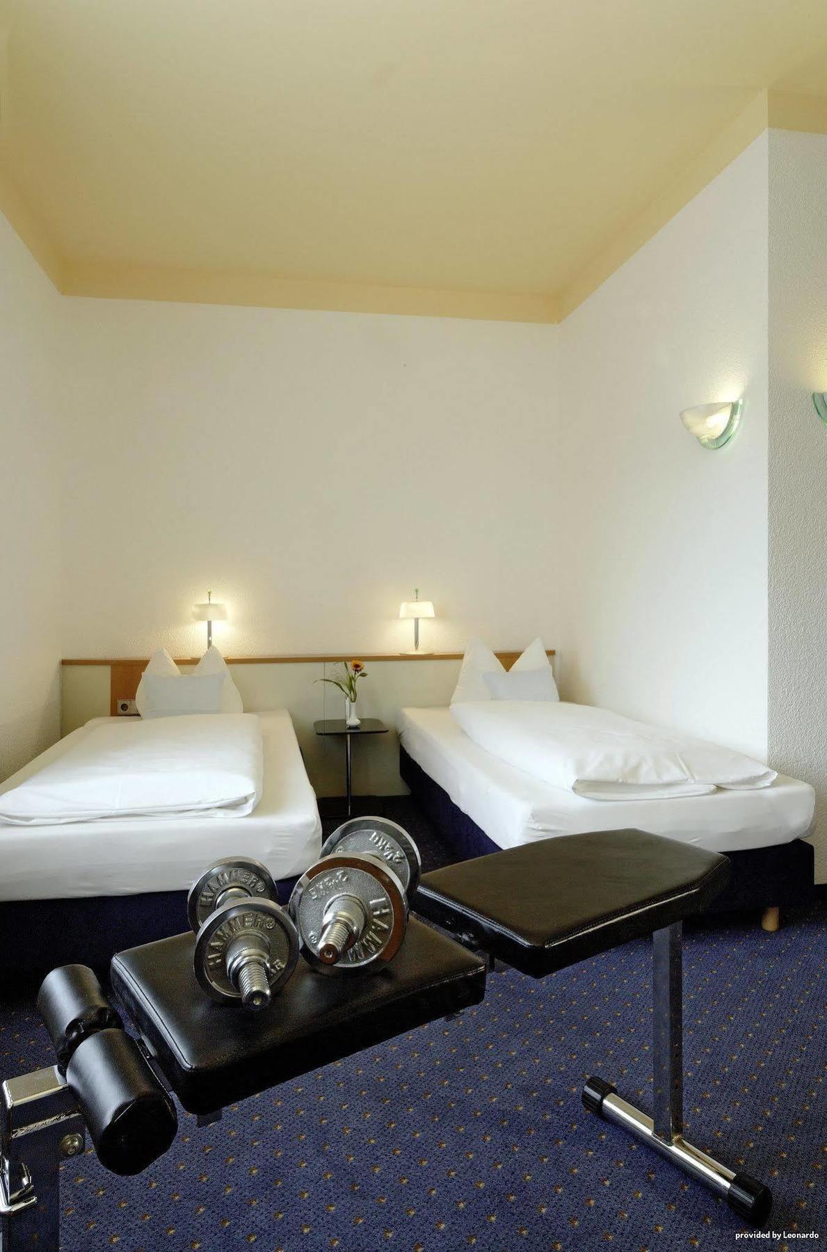 Ibis Styles Filderstadt Stuttgart Messe Esterno foto